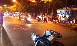 Chiếc SH do anh H.T.T điều khiển trước đó tại hiện trường vụ tai nạn. Ảnh: L.C