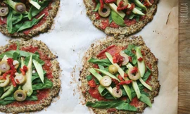 Tuyệt chiêu làm pizza từ súp lơ - các bé thích mê!