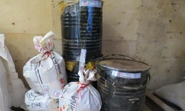 Chất vàng ô bị niêm phong