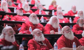 Ngôi trường đặc biệt này đào tạo khoảng 500 "Ông già Noel" mỗi năm. Hiện những "sinh viên" tốt nghiệp trường này đang làm việc ở gần 300 công ty sự kiện, trung tâm thương mại, tổ chức từ thiện trên toàn nước Mỹ.