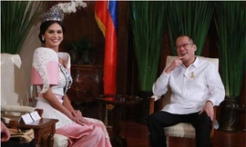 Tân Hoa hậu hoàn vũ 'thẹn thùng' gặp Tổng thống Philippines