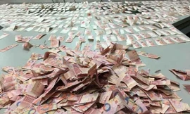 Cụ ông lên cơn điên xé nát 170 triệu đồng tiền tiết kiệm