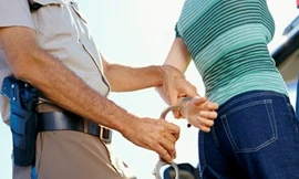 Nữ trinh sát làm “gái gọi” tiếp cận trùm bảo kê