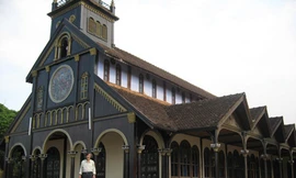 Mở tour du lịch 8 tỉnh xuyên quốc gia