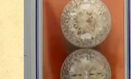 Bán nhầm hoa tai kim cương cho hàng đồ cũ