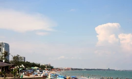 Dự kiến lượng khách đổ về Vũng Tàu tắm biển, nghỉ dưỡng dịp lễ sẽ rất đông. Ảnh: Đ.T