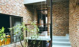 Nhà không sơn trát khiến hàng xóm tò mò ở Vĩnh Phúc