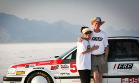 Xế hộp 20 năm vẫn đạt tốc độ 418 km/h