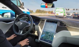 Xe hơi tự lái sắp thống trị thế giới?