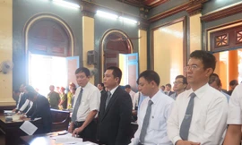 Sau gần 1 tháng xét xử, phiên tòa nay đến phần các luật sư tranh luận với VKS. Ảnh: Tân Châu