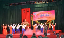 Một số tiết mục văn nghệ tại chương trình.