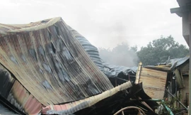 Đám cháy thiêu rụi hoàn toàn xưởng chế biến mủ