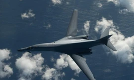 [ĐỒ HỌA] Cận cảnh ‘quái vật ném bom’ B-1B Lancer của Mỹ