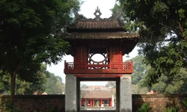 Hà Nội sáng sớm sương mù