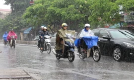 Thời tiết 13/7: Bắc Bộ mưa dông diện rộng