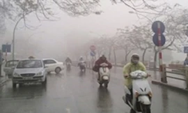 Hà Nội mưa rét, Sài Gòn nắng nóng