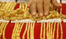 Vàng trong nước tiếp tục hạ