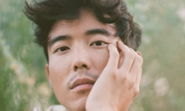 Nam thần gốc Á “trông hao hao” rapper Khói của “The Umbrella Academy” là ai?