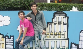 Anh em Hà, Nam trong chuyến khảo sát tại Anh