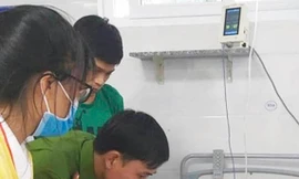 Cháu N.T.K. thời điểm tại bệnh viện - ảnh Tr. Định 