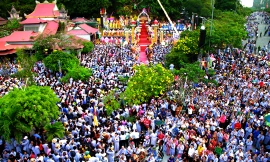 Hàng ngàn phật tử, du khách trẩy hội Quán Thế Âm Đà Nẵng 2019