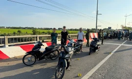 Ngăn chặn 40 thanh niên mang hung khí tự chế hẹn hỗn chiến giữa đêm