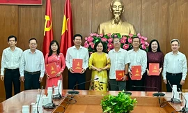 Bà Rịa - Vũng Tàu trao quyết định nghỉ hưu cho 5 cán bộ cấp cao