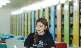 Vì sao nhiều trường đại học không giảm học phí khi sinh viên học online?