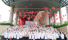 Trao áo blouse trắng và hành trình trưởng thành tại HIU