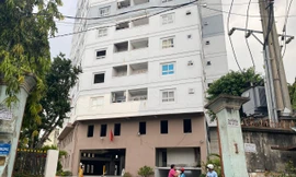 Khách hàng bất chấp nguy hiểm dọn vào sinh sống trong chung cư trễ hẹn bàn giao gần 10 năm