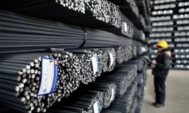 Doanh nghiệp thép đua nhau báo lỗ, hàng nghìn tỷ đồng 'đắp chiếu' trong kho