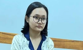 Khởi tố bị can, tạm giam nữ sinh đầu độc cha ruột bằng chất độc Xyanua