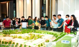 Bộ trưởng Xây dựng: Thị trường bất động sản ấm dần vào cuối năm