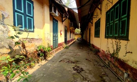 'Hãng phim truyện Việt Nam đổ nát, thiệt thòi và đau xót cho nghệ sĩ'