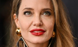 Angelina Jolie ra tối hậu thư cho Brad Pitt