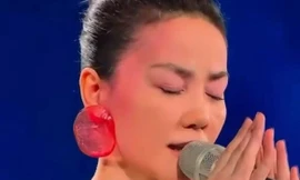 Vương Phi đứng im hát cũng lay động triệu trái tim
