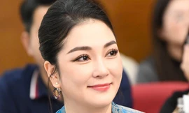 Nguyễn Thị Huyền khuyên thí sinh Hoa hậu Việt Nam