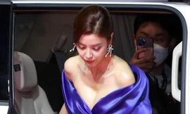 Dàn mỹ nhân mặc gợi cảm trên thảm đỏ LHP Busan