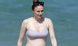 Dàn sao tuyên bố rời Mỹ sau khi ông Trump làm tổng thống