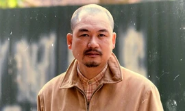 Nghệ sĩ của Hãng phim truyện Việt Nam bán bia, chở hàng để mưu sinh