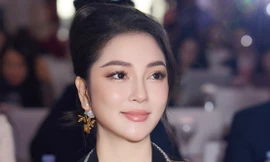 Hoa hậu Nguyễn Thị Huyền gợi cảm ở tuổi 40