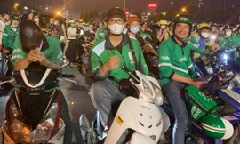 Xe ôm kiếm tiền gấp 5 lần trong ngày BlackPink đến Hà Nội