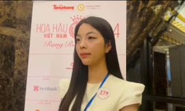 Thí sinh Hoa hậu Việt Nam hát 'Mẹ yêu con' khiến NSND Tự Long bất ngờ