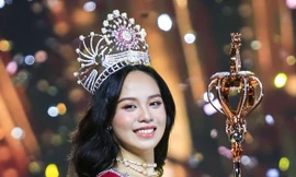 Bộ trưởng Văn hóa trả lời câu hỏi: 'Lợi ích cho xã hội của các cuộc thi sắc đẹp'