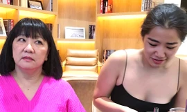 Ca sĩ Cẩm Vân: 'Nhạc sĩ Trịnh Công Sơn luôn yêu cầu hôn vào má tôi sau khi thu âm'