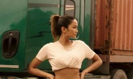 Khán giả Việt ham cười 