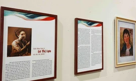 Trưng bày 50 phiên bản tranh nghệ thuật của họa sĩ nữ 