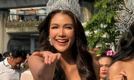 Dàn hoa hậu mặc gợi cảm tại lễ hội té nước