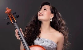 Tiến sĩ Cello đầu tiên ở Việt Nam chơi 'Bèo dạt mây trôi'