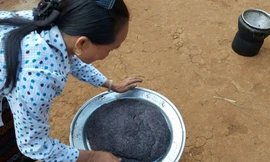 Loại bánh tượng trưng cho sự thủy chung của dân tộc Vân Kiều